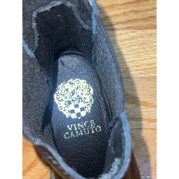 Vince Camuto Chunky Block Heel Gum Sole Combat Chelsea Ankle Boots size 6.5 NWOB - Picture 6 of 7